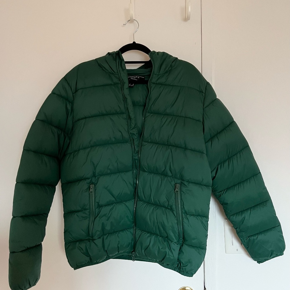 Forever 21 Green Puffer Jacket, size M